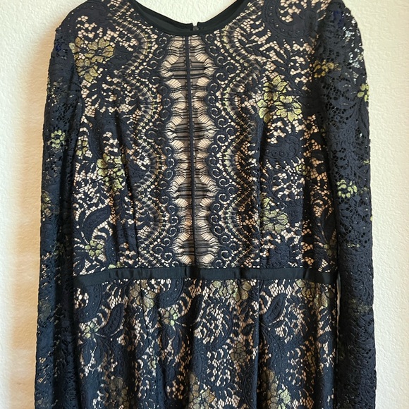 Maggy London Nadia Lace Midi Dress Black & Nude Size 14 - Picture 3 of 11